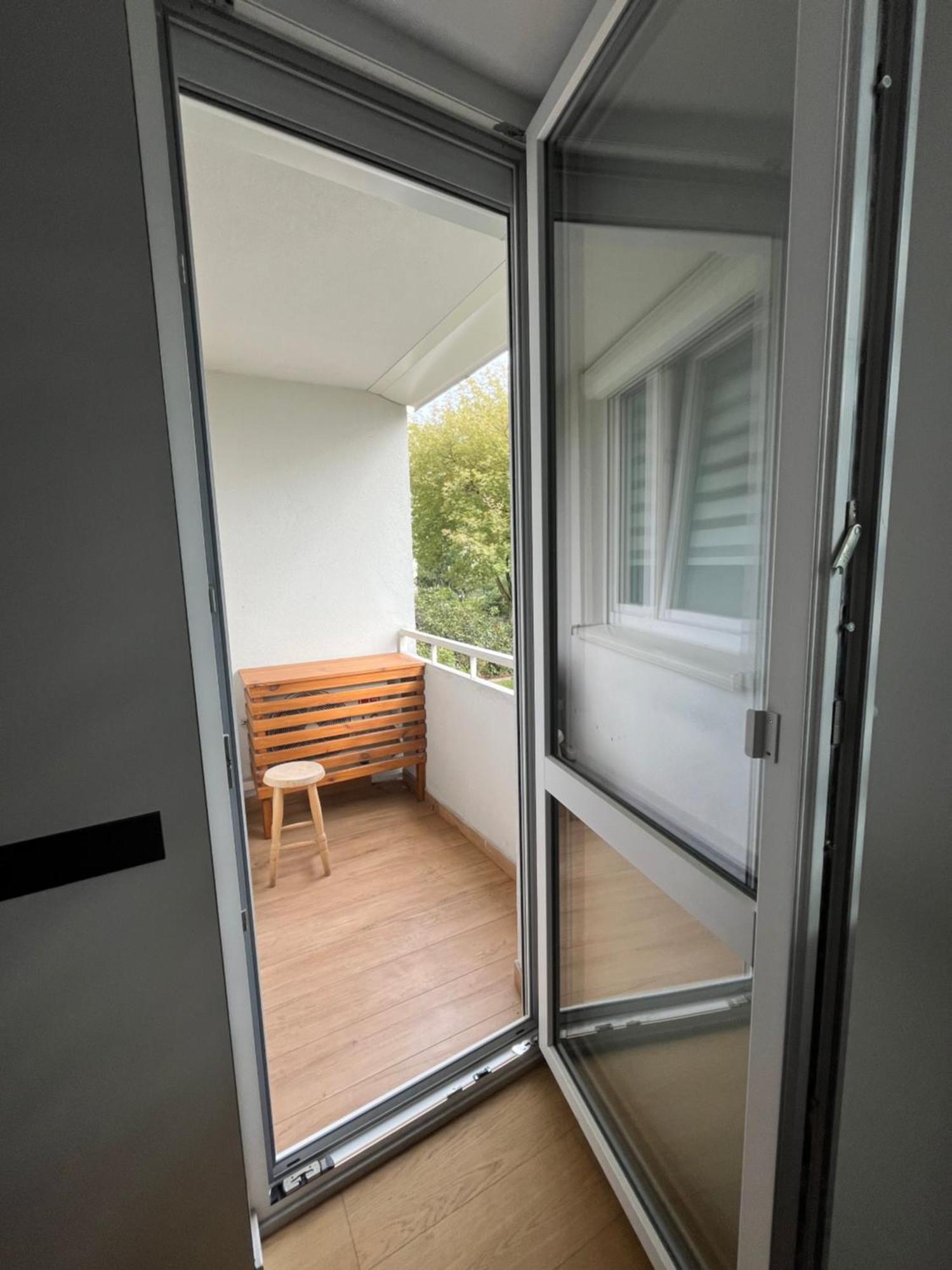 Apartament- Metro Trocka Warszawa Exteriör bild