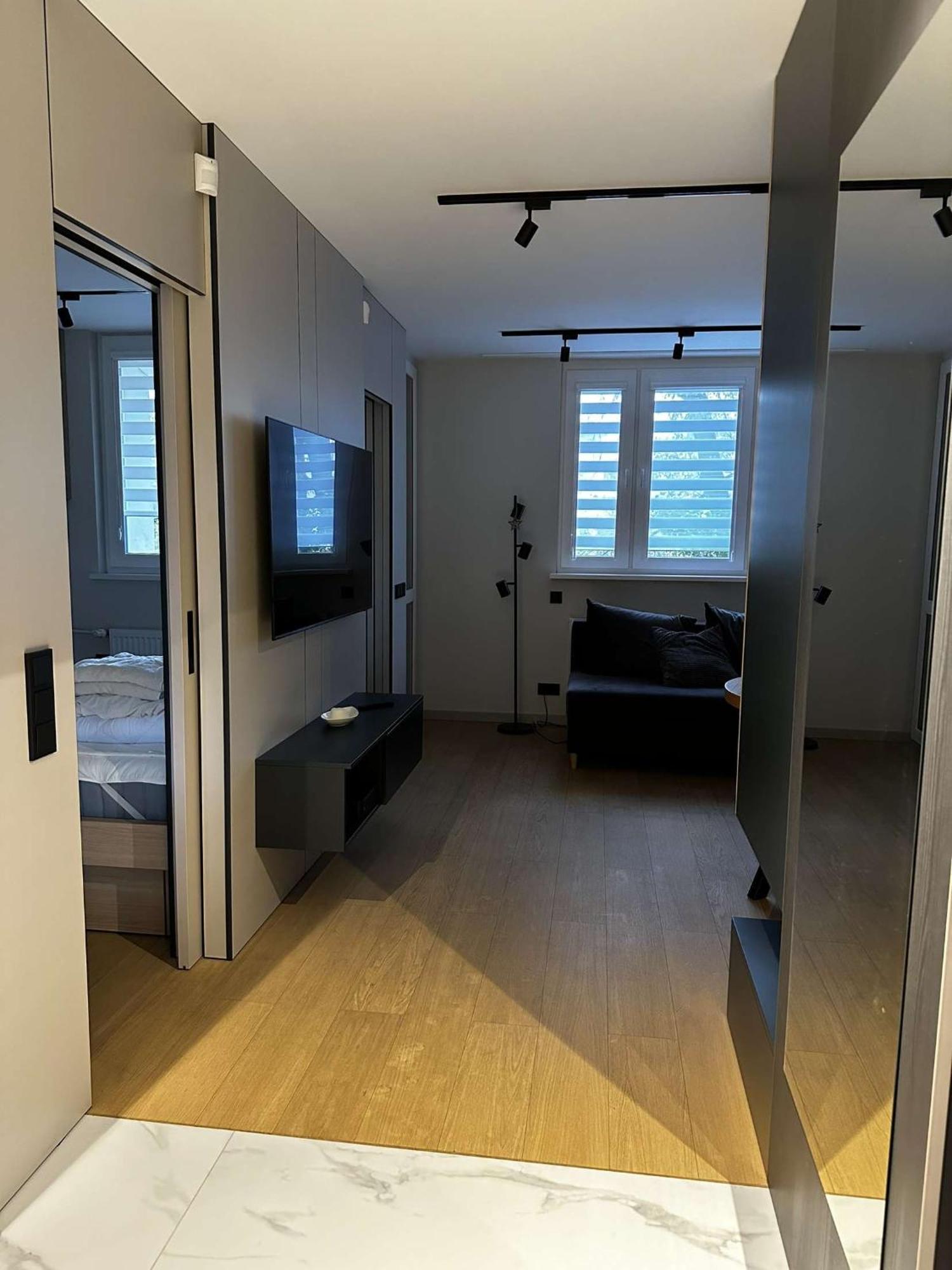 Apartament- Metro Trocka Warszawa Exteriör bild